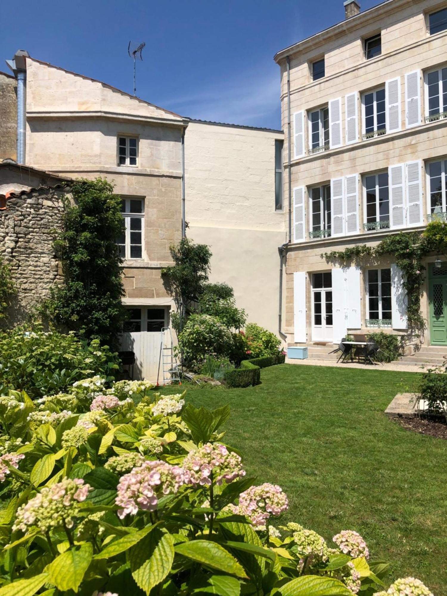 L'Hotel Particulier Du 12 Niort Dış mekan fotoğraf
